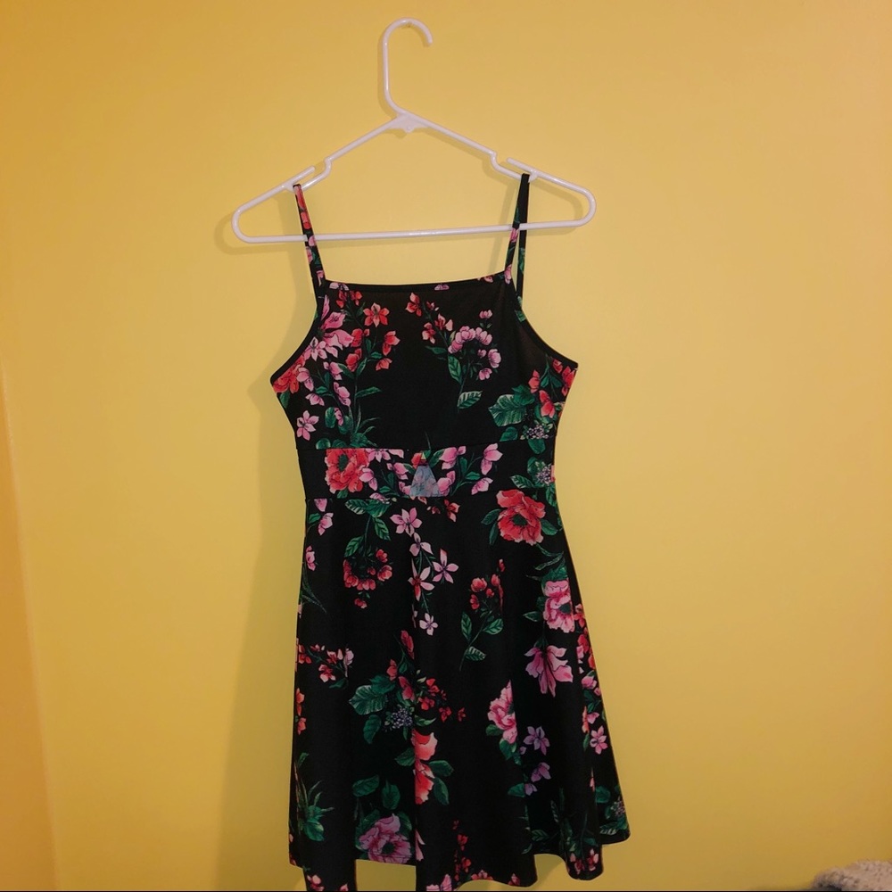 Alya Floral Dress